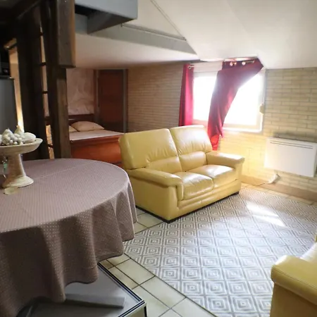 Le Moulin Des Moines Daire